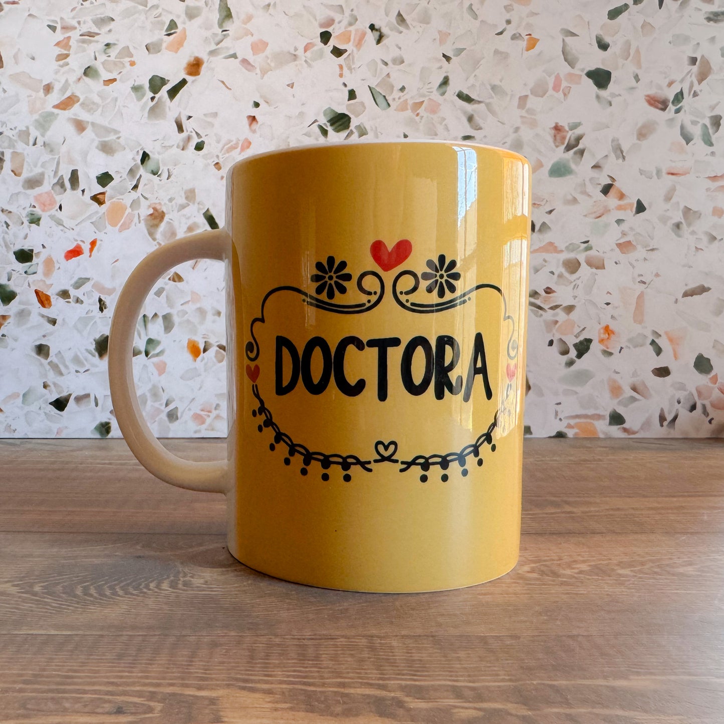 Doctora Mugs
