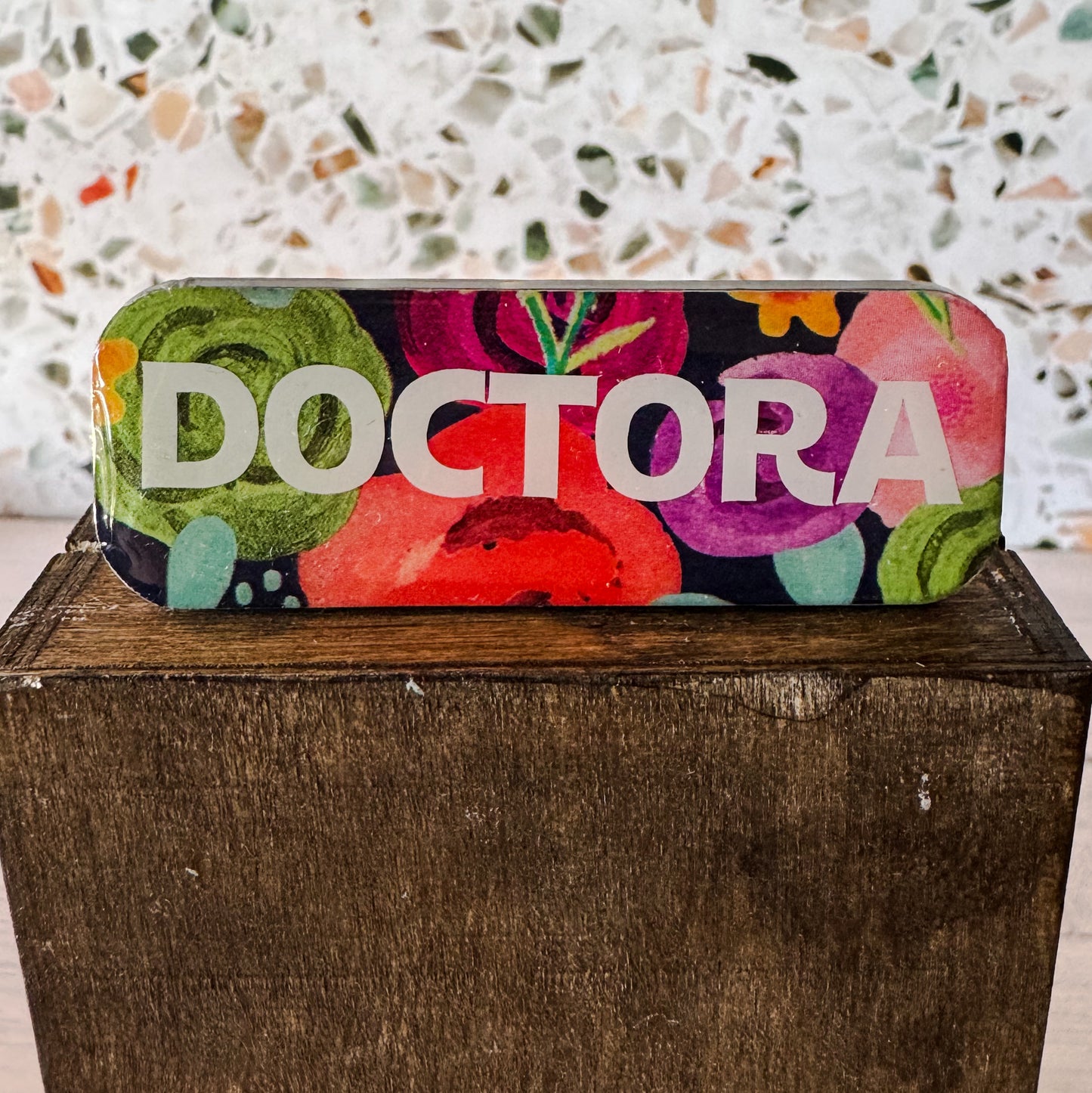Doctora Resin Pins